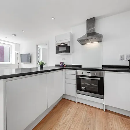 London's Charm 2 Bedroom Flat Cb3 *
