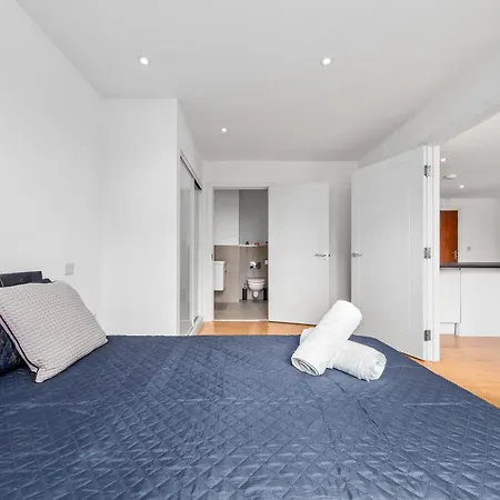 London's Charm 2 Bedroom Flat Cb3