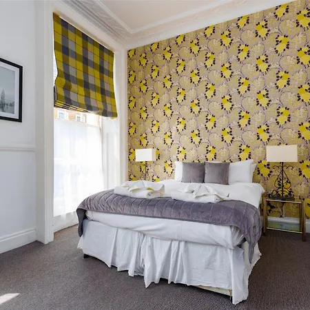 Bower House 2*