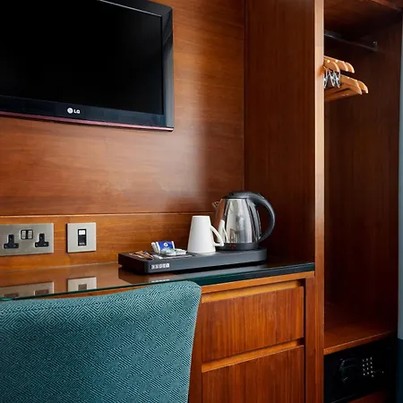 Seraphine Hammersmith Hotel 4*