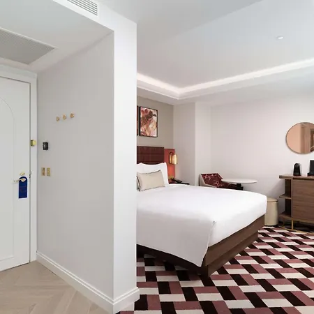 Lost St Pauls London, Curio Collection By Hilton Hotel London