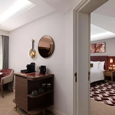 Lost St Pauls London, Curio Collection By Hilton לונדון