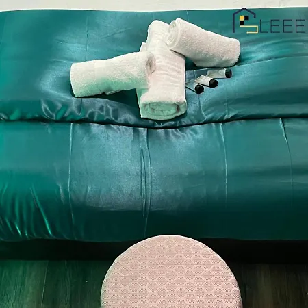 Exclusive Offers L Last-Minute Escape L Luxury & Spacious 2 Bedroom Flat Families Business Relocation Sleepova Short Lets & Serviced Accommodation * London