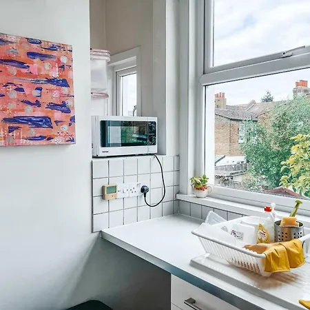 Apartment Gorgeous 3 Bed With Garden Office By Staybynumbers