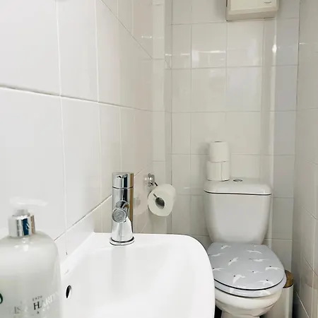 Apartment Private House Shepherd's Bush W3 London