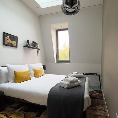 Mirabilis - Bayham Street Apartment *