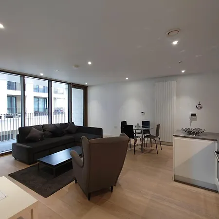 Apartment Fully Serviced One Bed In Royal Wharf London