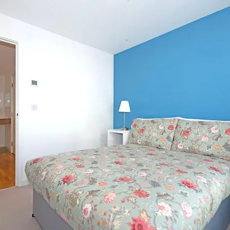 Grand Kew Gardens Apartman *