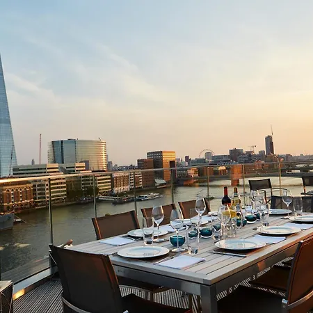 Appart hôtel Cheval Three Quays At The Tower Of Londres