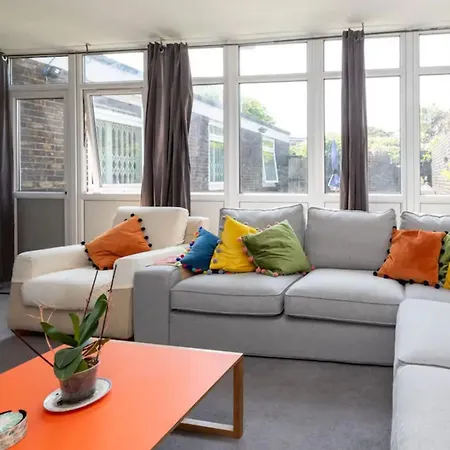 Spacious & Welcoming 4bd House - Kennington Appartement Londres