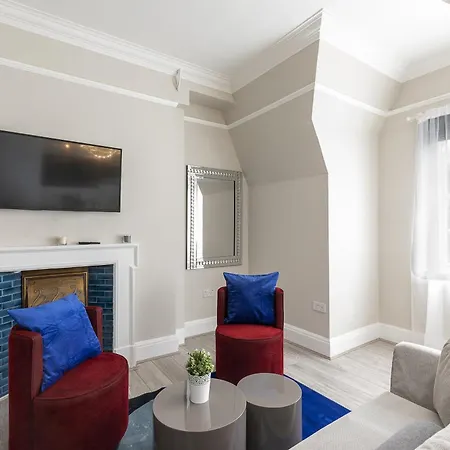 Apartment Air Conditioned High St Kensington