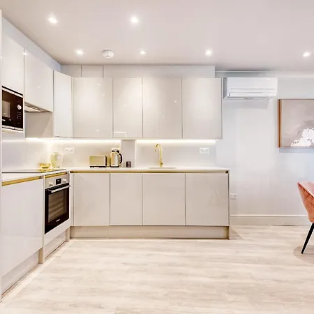 Marble Arch 3-hosted By Sweetstay Apartment