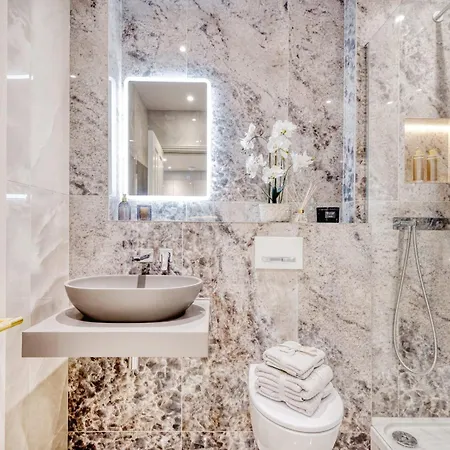 Apartment Marble Arch 3-hosted By Sweetstay London