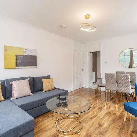 Lovely Near Hyde Park & Oxford St London