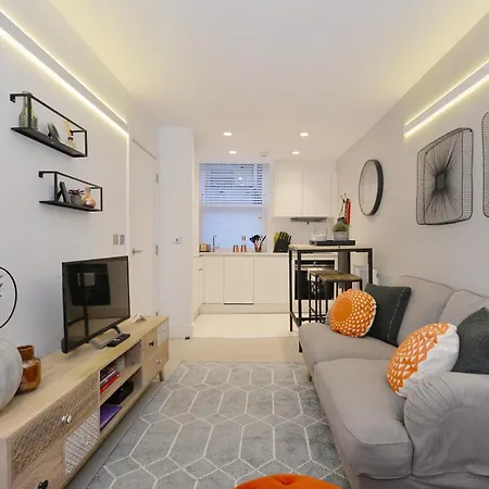 Apartment Street Serviced By Globe