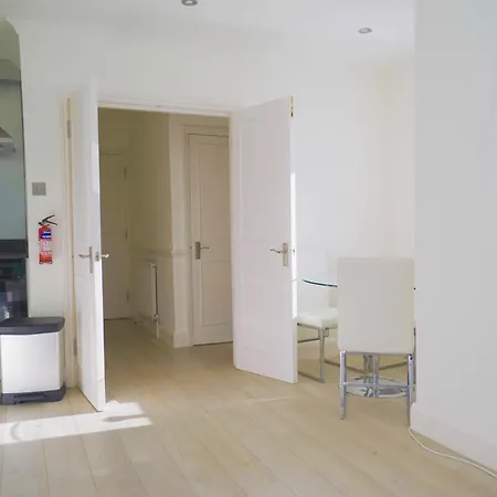Apartment Chiltern Street Serviced By Globe *