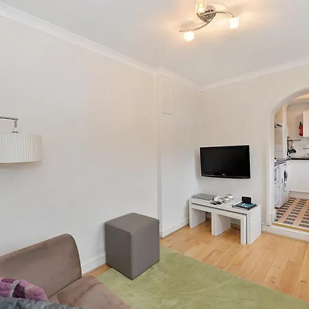 Chiltern Street Serviced By Globe * London