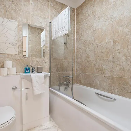 Apartment Lovely Near Hyde Park & Oxford St London