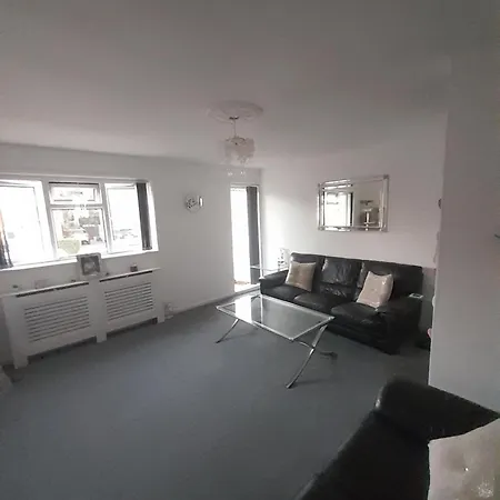 Quiet And Cosy In Shared Flat Hornchurch