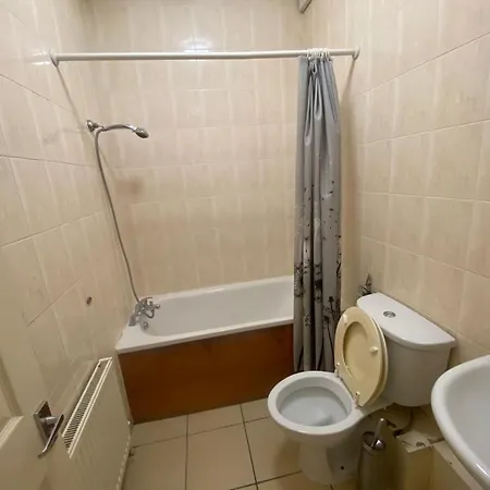 Golders Way Hostel