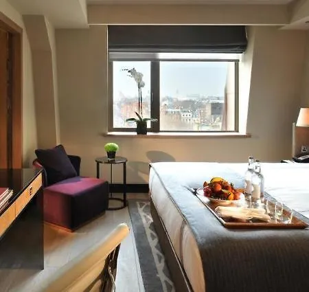 The Hari 5*