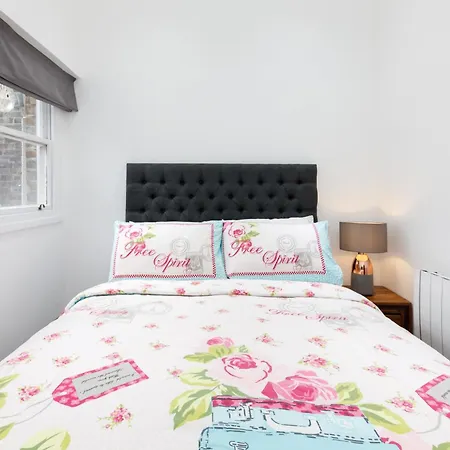 Apartment Paddington Bliss London