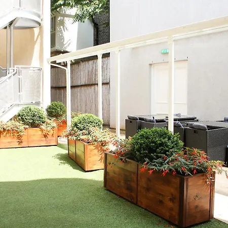 Grand Plaza Serviced Hotel apartamentowy