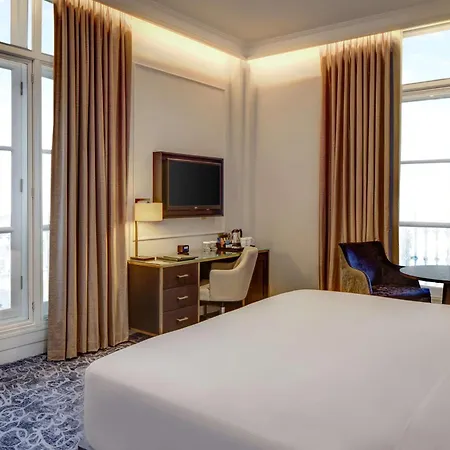 Hotel Hilton Euston 4*