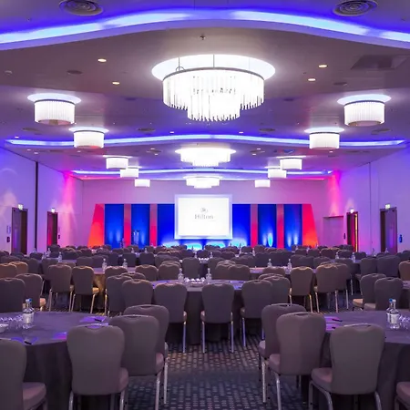 Hotel Hilton London Heathrow Airport Terminal 5 4*