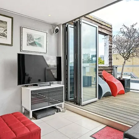 Holiday home Multi-award Winning 7 Storey - Near Shoreditch *
