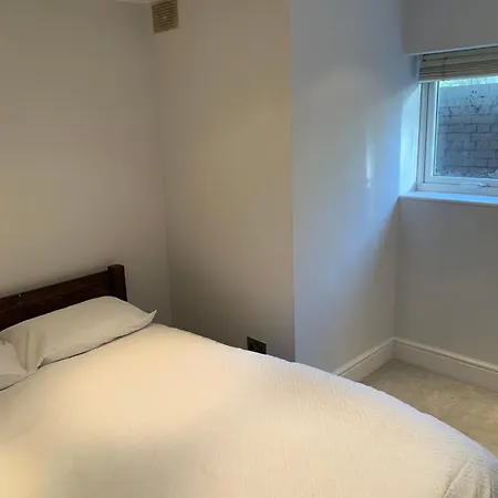Homestay Cosy Spacious Master Room. *