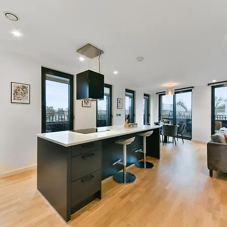 The Vale - Luxury Apartment London