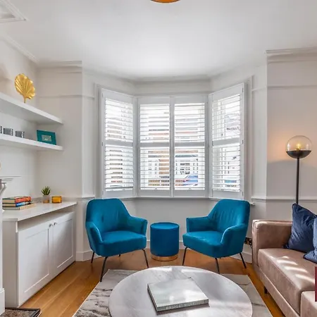 Kingston On Thames Pets Welcome Garden 3bed Kingston upon Thames (Greater London)