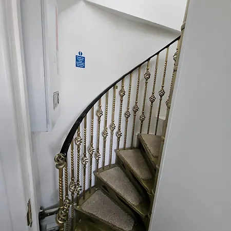 Apartment And Cosy One Bed Flat *