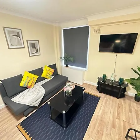 Apartment Hyde Park Studio