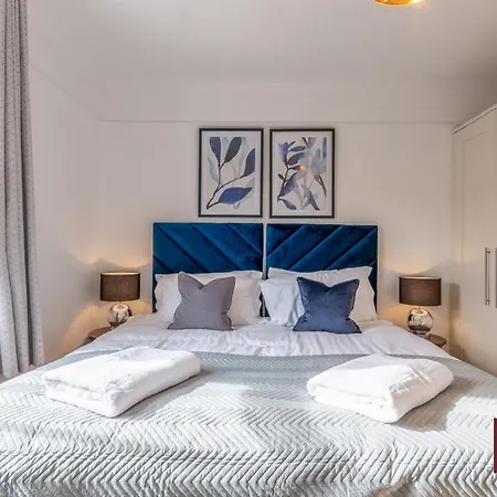 Kingston On Thames Pets Welcome Garden 3bed Kingston upon Thames (Greater London)
