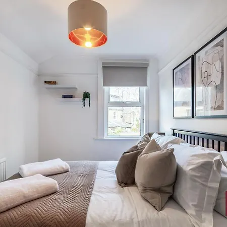 Holiday home Kingston On Thames Pets Welcome Garden 3bed *