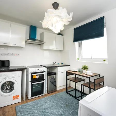 Apartment Me3 Cute Central Flat-2bdr-next To Queens Marry Hospital