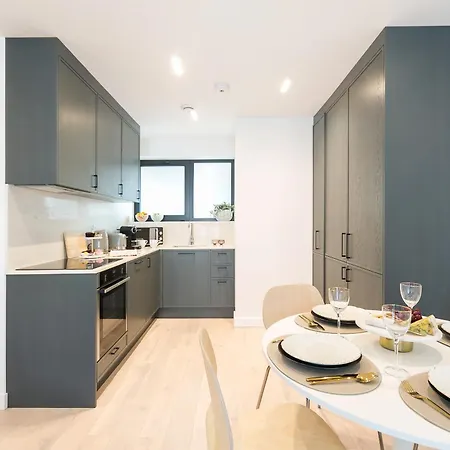 Urban Chic - Marine Apartment