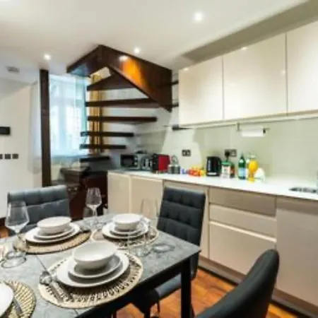 Harrods 4br 6bed House Ac * London