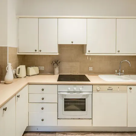 G1 Luxury-harrods-stylish-unique-southkensington *