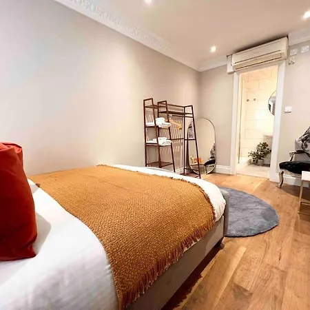 Harrods 4br 6bed House Ac *