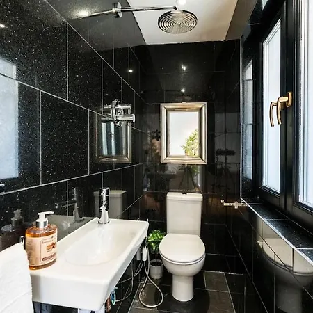 Harrods 4br 6bed House Ac Apartment *