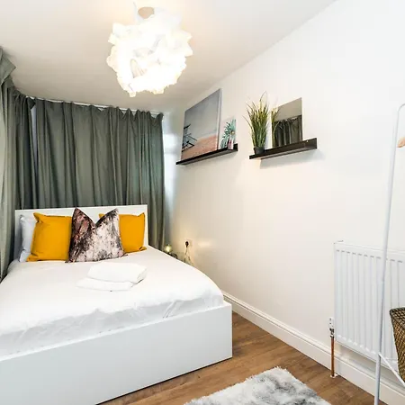 Apartment Me3 Cute Central Flat-2bdr-next To Queens Marry Hospital London