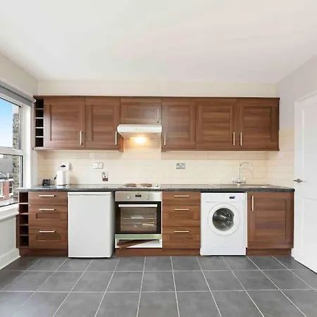 New 1 Bed Westfield/ Chiswick/ Hammersmith * London