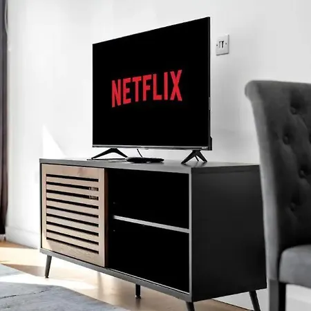 Colindale Nw9 1bed Tv/wifi Apartment