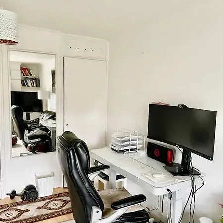 Yebss Colindale * Edgware