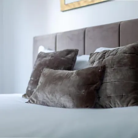 Modern & Trendy 1-bed In Earl's Court! Apartment *