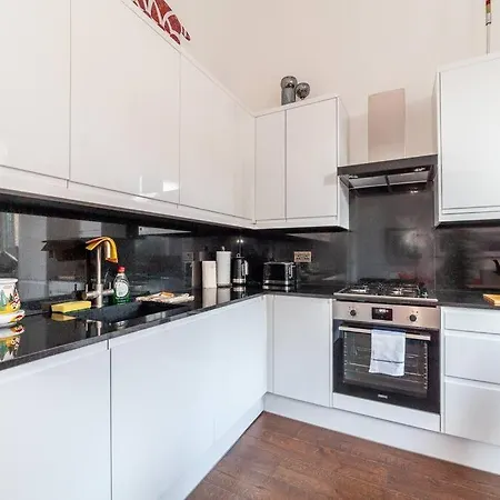 Modern & Trendy 1-bed In Earl's Court! Apartment *