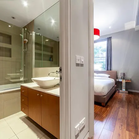 Bright & Modern 1bdr Flat Near Lakeside Road Apartment London